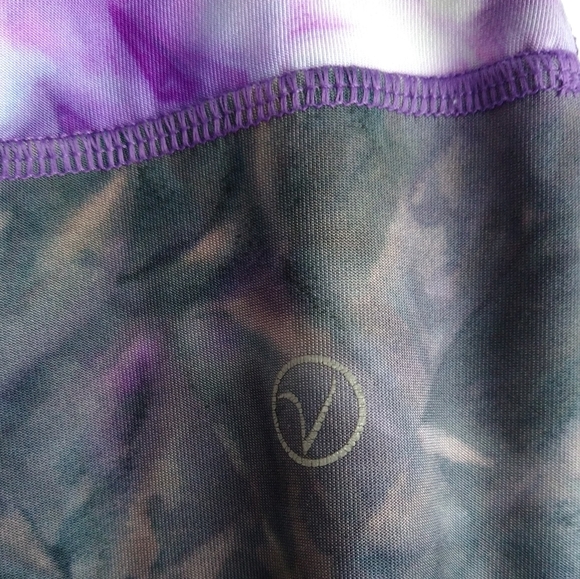 Pair of Vogo by Athletica Medium Workout Leggings - Picture 4 of 14